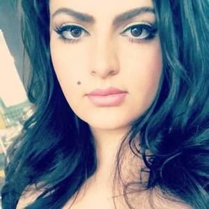 Meet your Posher, Zhala